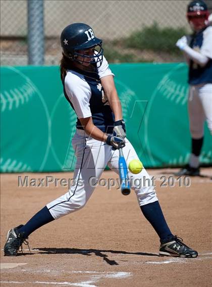 Thumbnail 2 in Christian vs Mater Dei (CIF SDS D4 Final) photogallery.