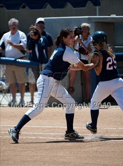 Thumbnail 1 in Christian vs Mater Dei (CIF SDS D4 Final) photogallery.