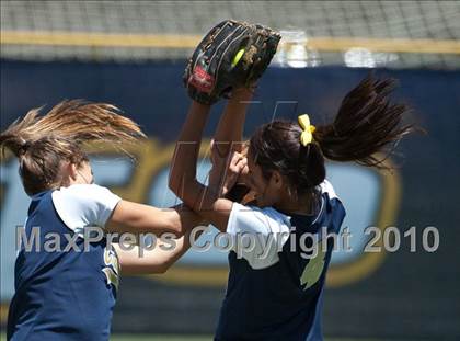 Thumbnail 3 in Christian vs Mater Dei (CIF SDS D4 Final) photogallery.