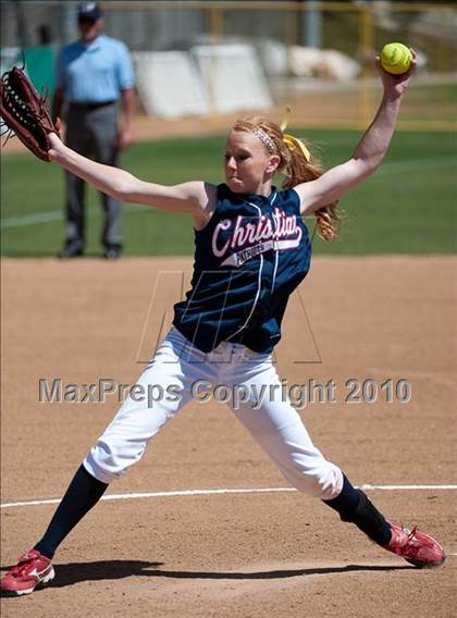 Thumbnail 2 in Christian vs Mater Dei (CIF SDS D4 Final) photogallery.