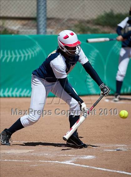Thumbnail 2 in Christian vs Mater Dei (CIF SDS D4 Final) photogallery.