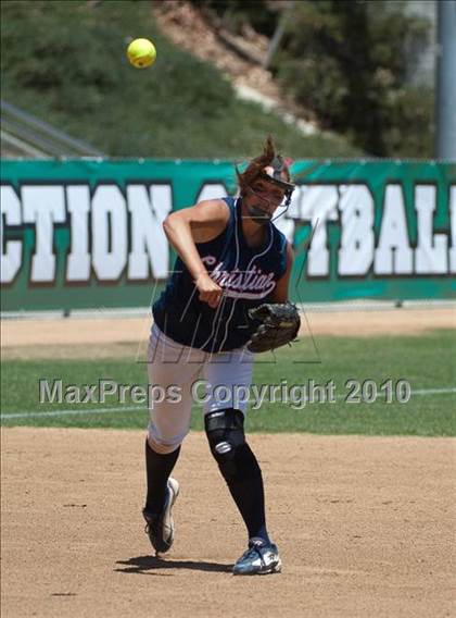 Thumbnail 2 in Christian vs Mater Dei (CIF SDS D4 Final) photogallery.