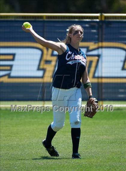 Thumbnail 2 in Christian vs Mater Dei (CIF SDS D4 Final) photogallery.