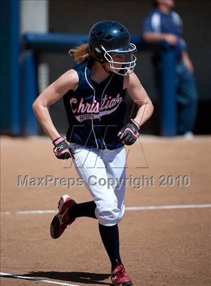Thumbnail 1 in Christian vs Mater Dei (CIF SDS D4 Final) photogallery.