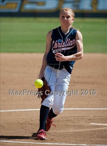 Thumbnail 1 in Christian vs Mater Dei (CIF SDS D4 Final) photogallery.