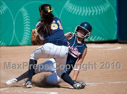 Thumbnail 2 in Christian vs Mater Dei (CIF SDS D4 Final) photogallery.