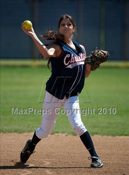 Thumbnail 1 in Christian vs Mater Dei (CIF SDS D4 Final) photogallery.