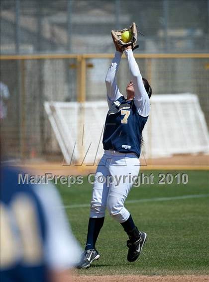 Thumbnail 2 in Christian vs Mater Dei (CIF SDS D4 Final) photogallery.