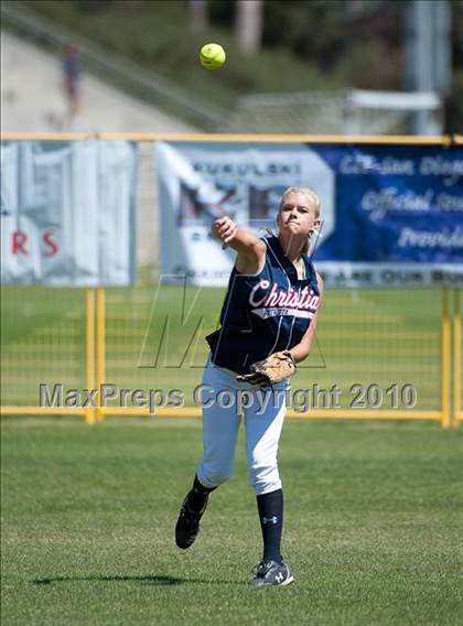 Thumbnail 1 in Christian vs Mater Dei (CIF SDS D4 Final) photogallery.