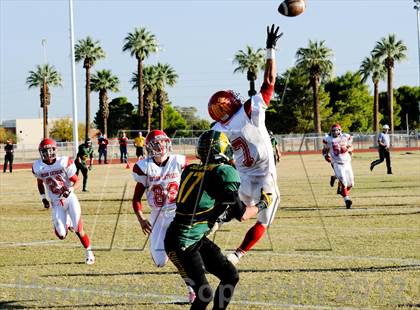 Thumbnail 3 in Show Low vs. Seton Catholic (AIA D4 Playoffs) photogallery.