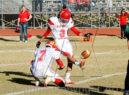Thumbnail 2 in Show Low vs. Seton Catholic (AIA D4 Playoffs) photogallery.