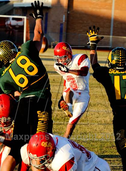 Thumbnail 1 in Show Low vs. Seton Catholic (AIA D4 Playoffs) photogallery.