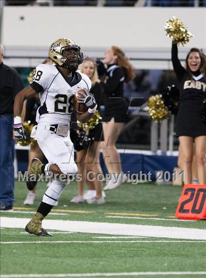 Thumbnail 3 in Carroll vs. Plano East (5A Division 1 Region 1 Bi-District) photogallery.