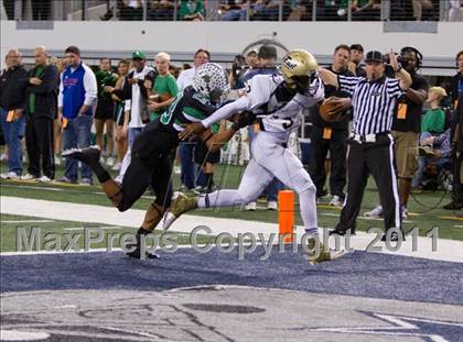 Thumbnail 2 in Carroll vs. Plano East (5A Division 1 Region 1 Bi-District) photogallery.