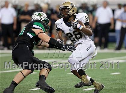 Thumbnail 1 in Carroll vs. Plano East (5A Division 1 Region 1 Bi-District) photogallery.