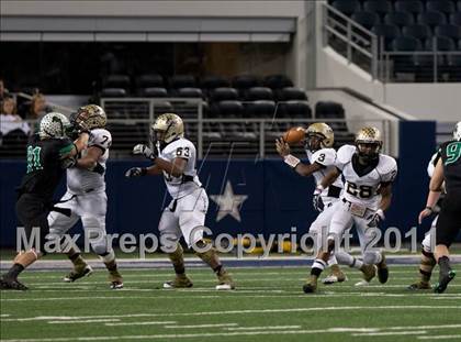 Thumbnail 2 in Carroll vs. Plano East (5A Division 1 Region 1 Bi-District) photogallery.