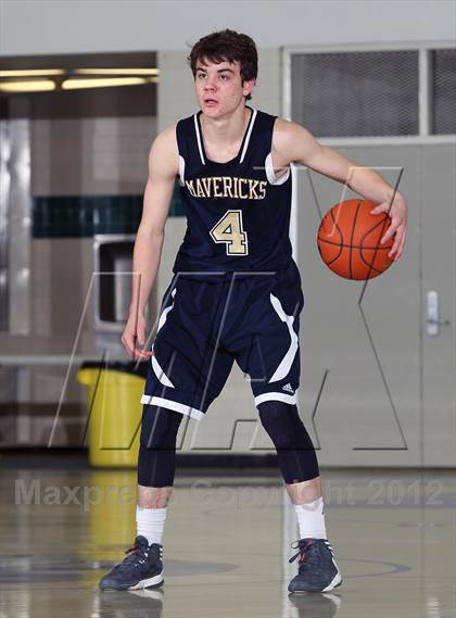 Thumbnail 2 in La Costa Canyon vs King (MaxPreps Holiday Classic) photogallery.