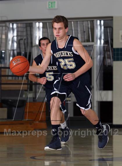 Thumbnail 2 in La Costa Canyon vs King (MaxPreps Holiday Classic) photogallery.