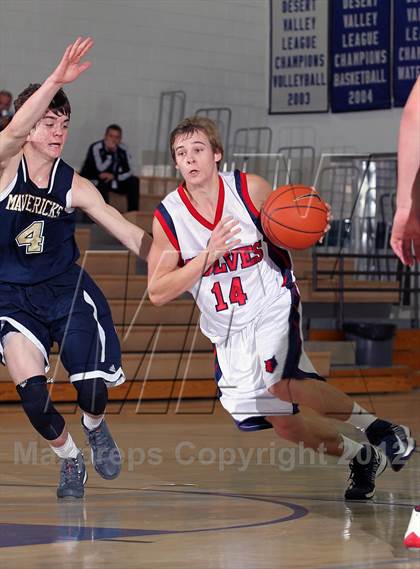 Thumbnail 1 in La Costa Canyon vs King (MaxPreps Holiday Classic) photogallery.