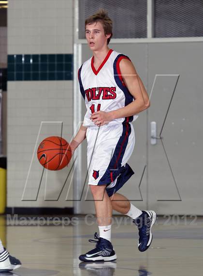 Thumbnail 3 in La Costa Canyon vs King (MaxPreps Holiday Classic) photogallery.