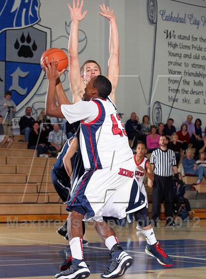 Thumbnail 2 in La Costa Canyon vs King (MaxPreps Holiday Classic) photogallery.