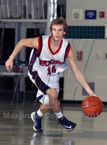 Thumbnail 3 in La Costa Canyon vs King (MaxPreps Holiday Classic) photogallery.