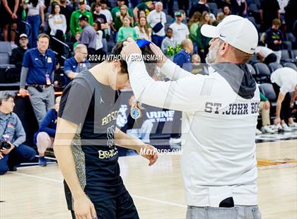 Thumbnail 3 in St. John Bosco vs San Ramon Valley (CIF State D1 Final) photogallery.
