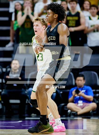 Thumbnail 3 in St. John Bosco vs San Ramon Valley (CIF State D1 Final) photogallery.