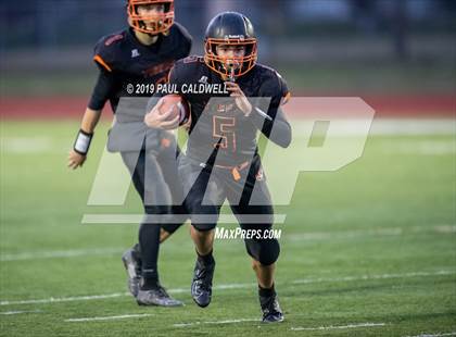 Thumbnail 2 in Toledo vs. Napavine (WIAA 2B Quarterfinal) photogallery.