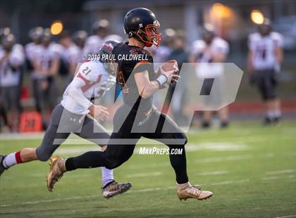 Thumbnail 2 in Toledo vs. Napavine (WIAA 2B Quarterfinal) photogallery.