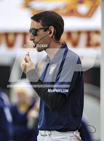 Thumbnail 1 in Clovis @ Clovis West (CIF CS D1 Championship) photogallery.