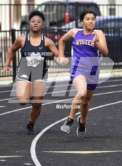 Thumbnail 1 in Warner Invitational photogallery.