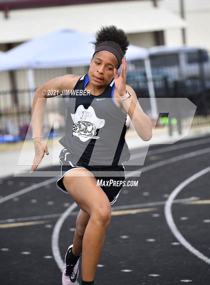 Thumbnail 2 in Warner Invitational photogallery.