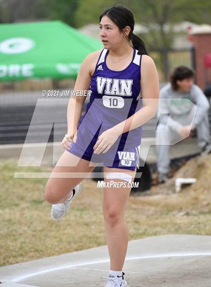 Thumbnail 2 in Warner Invitational photogallery.