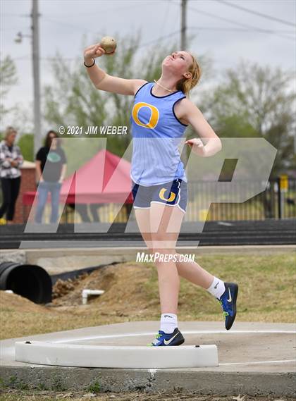 Thumbnail 3 in Warner Invitational photogallery.