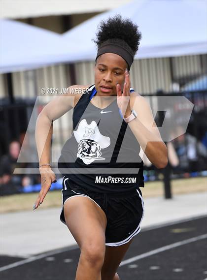 Thumbnail 3 in Warner Invitational photogallery.