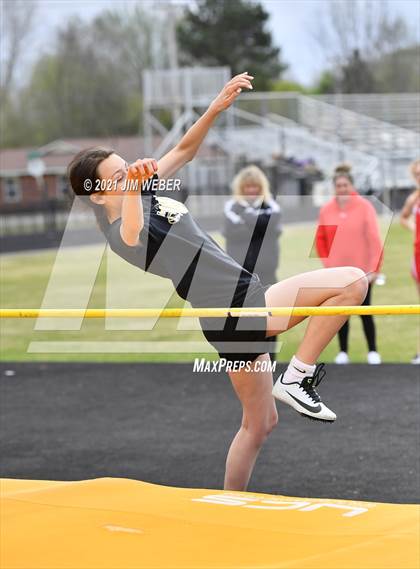 Thumbnail 3 in Warner Invitational photogallery.