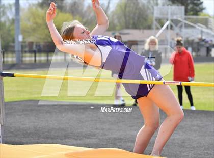 Thumbnail 3 in Warner Invitational photogallery.