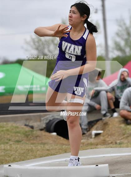 Thumbnail 2 in Warner Invitational photogallery.