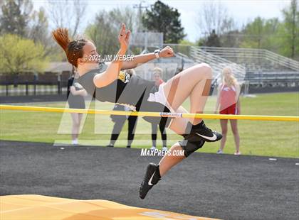 Thumbnail 3 in Warner Invitational photogallery.