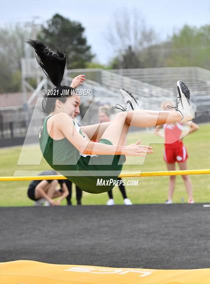 Thumbnail 2 in Warner Invitational photogallery.