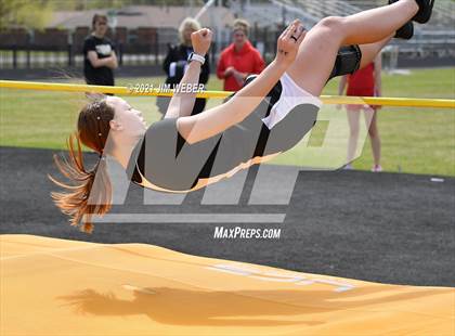 Thumbnail 3 in Warner Invitational photogallery.