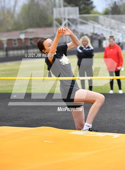 Thumbnail 2 in Warner Invitational photogallery.