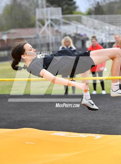 Thumbnail 2 in Warner Invitational photogallery.