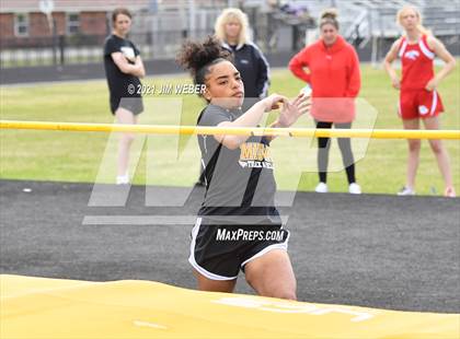 Thumbnail 3 in Warner Invitational photogallery.