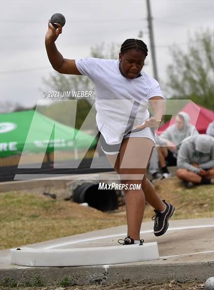 Thumbnail 2 in Warner Invitational photogallery.