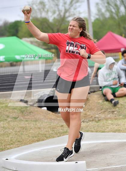 Thumbnail 3 in Warner Invitational photogallery.