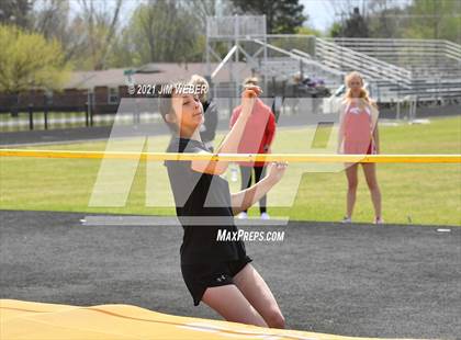 Thumbnail 3 in Warner Invitational photogallery.