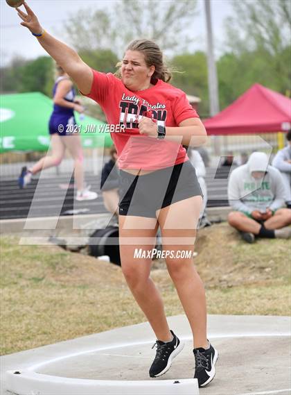 Thumbnail 2 in Warner Invitational photogallery.