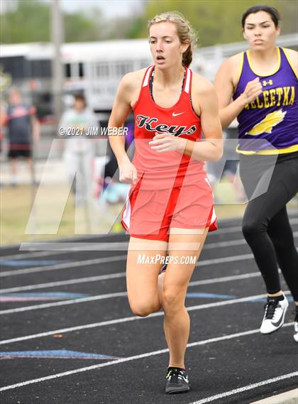 Thumbnail 3 in Warner Invitational photogallery.